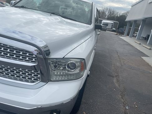 Used 2016 RAM 1500 Laramie w/ Convenience Group image 4