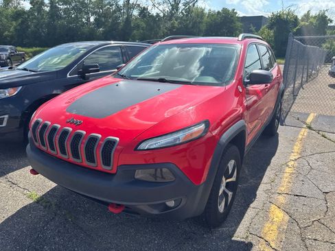 Used 2018 Jeep Cherokee Trailhawk w/ Comfort/Convenience Group AWD/4WD image 20