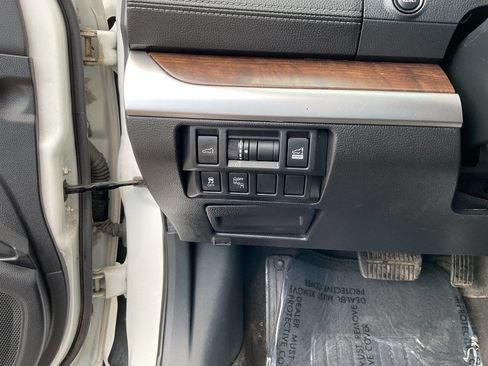 Used 2018 Subaru Outback 2.5i Limited w/ Popular Package #2 image 16