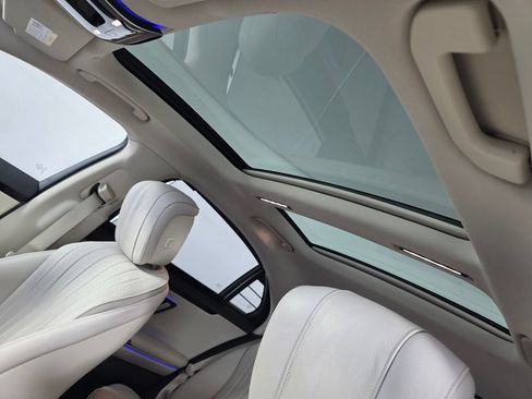 Certified 2022 Mercedes-Benz S 500 4MATIC image 12