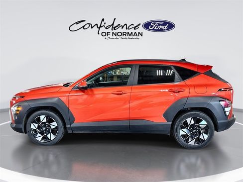 Used 2024 Hyundai Kona SEL image 5