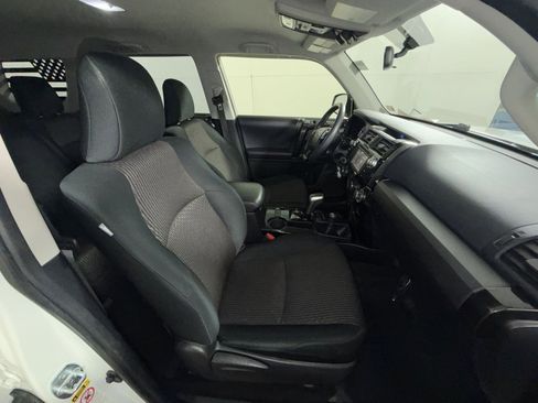 Used 2019 Toyota 4Runner TRD Off-Road image 25