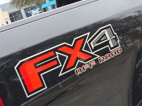 Used 2020 Ford F250 Lariat w/ Chrome Package image 10