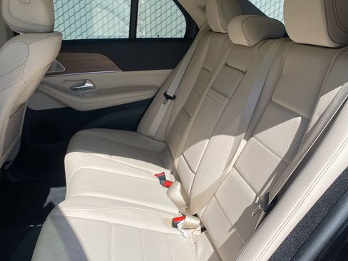 Used 2024 Mercedes-Benz GLE 350 4MATIC image 10