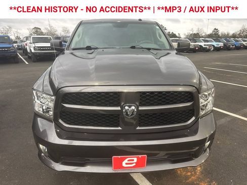 Used 2017 RAM 1500 Express image 2