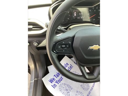 Used 2023 Chevrolet TrailBlazer LS FWD image 29