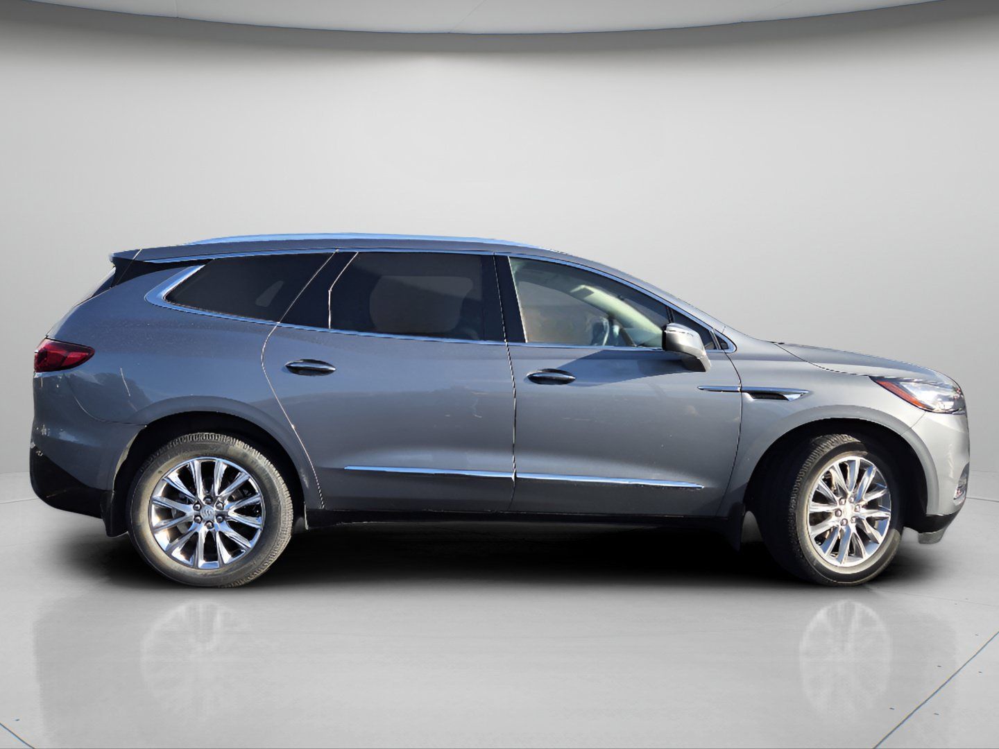 Used 2021 Buick Enclave Premium w/ Sun and Sites Package AWD/4WD image 26