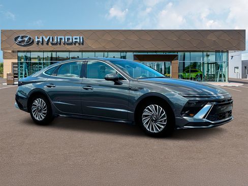 Used 2024 Hyundai Sonata Limited FWD image 10