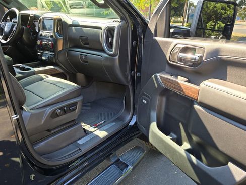 Used 2020 Chevrolet Silverado 3500 High Country w/ Z71 Off-Road Package image 12