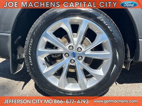 Certified 2022 Ford Explorer Platinum w/ Equipment Group 601A image 24