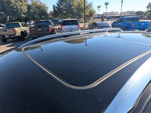 Used 2024 GMC Terrain Denali w/ Black Diamond Edition image 34