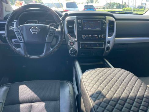 Used 2018 Nissan Titan PRO-4X w/ Pro-4x Utility Package AWD/4WD image 16