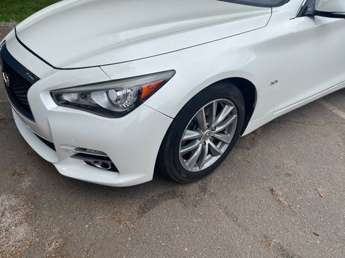 Used 2016 INFINITI Q50 3.0t Premium w/ Driver Assistance Package RWD image 3