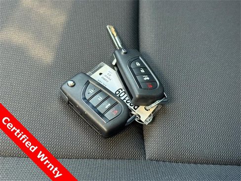 Used 2023 Toyota Corolla LE image 26