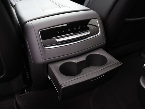 Used 2024 Cadillac Escalade Premium Luxury image 48