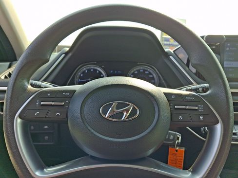 Used 2023 Hyundai Sonata SE FWD image 18