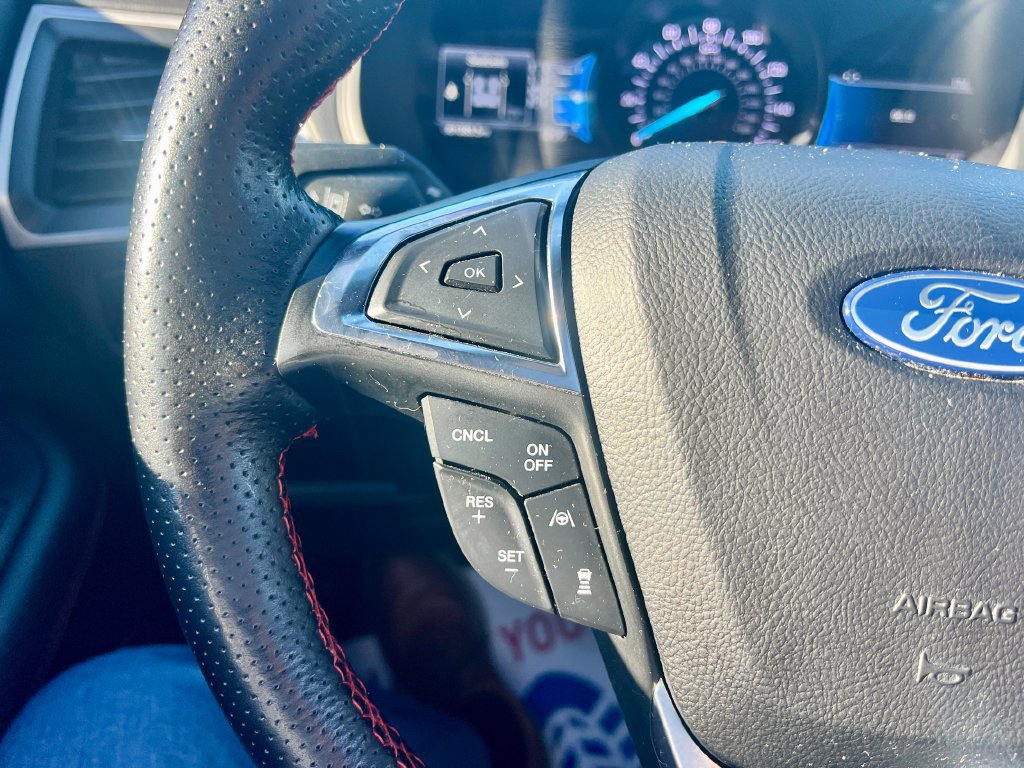 Used 2022 Ford Edge ST-Line AWD/4WD image 18