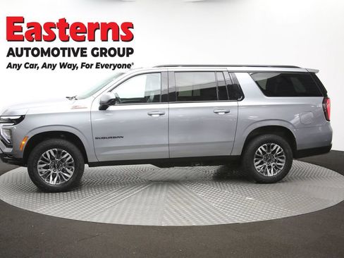 Used 2025 Chevrolet Suburban Z71 AWD/4WD image 63