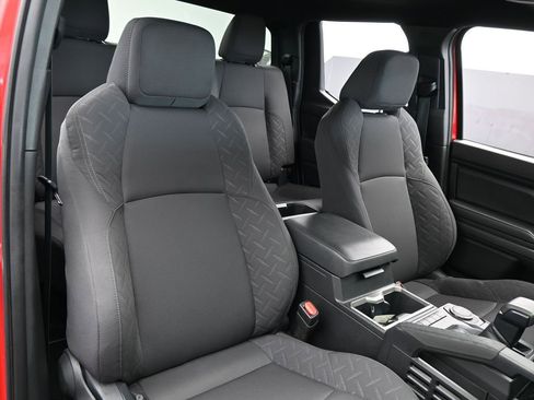 Used 2025 Toyota Tacoma SR5 image 46