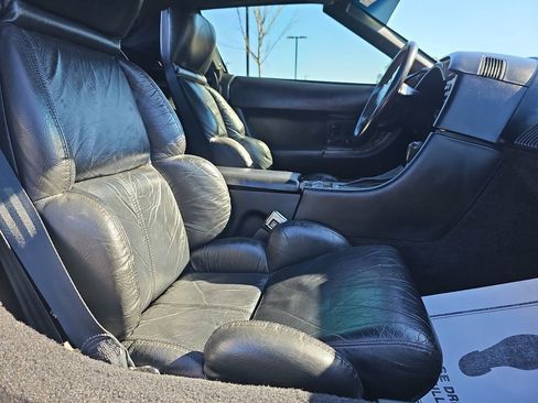 Used 1990 Chevrolet Corvette Convertible image 13