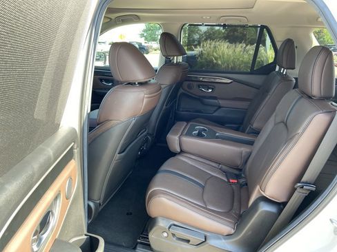 Used 2025 Honda Pilot Elite image 53