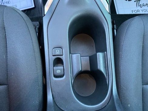 Used 2023 Toyota Corolla LE image 29