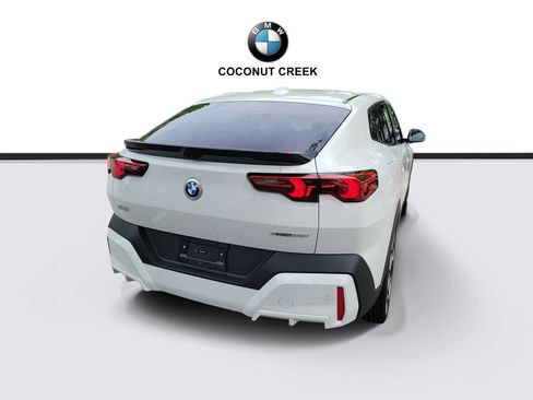 New 2026 BMW X2 xDrive28i w/ Convenience Package AWD/4WD image 4