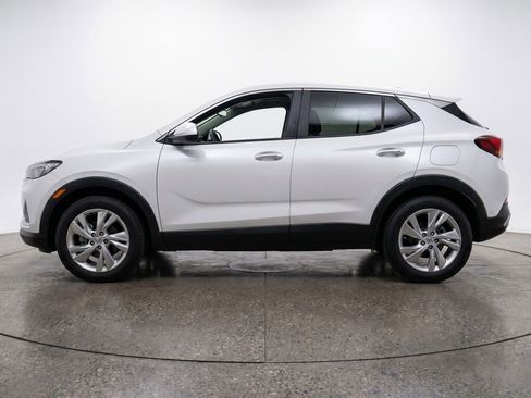 Used 2025 Buick Encore GX Preferred AWD/4WD image 5