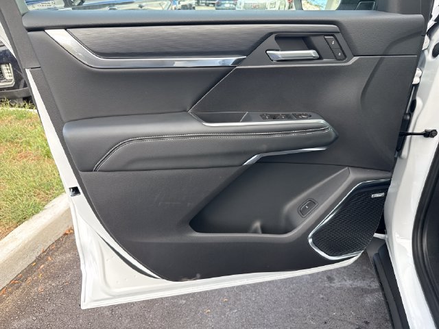 New 2027 GMC Acadia Elevation FWD image 12
