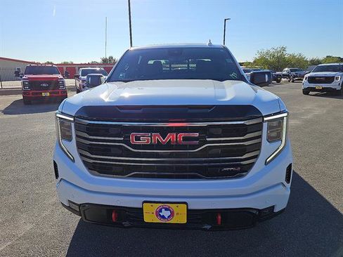 Used 2026 GMC Sierra 1500 AT4 w/ AT4 Premium Package image 8