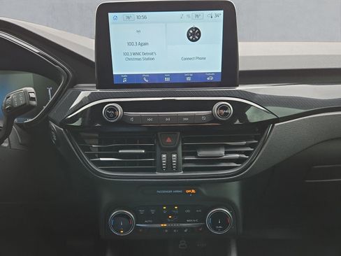 Used 2026 Ford Escape ST-Line w/ Cold Weather Package image 17