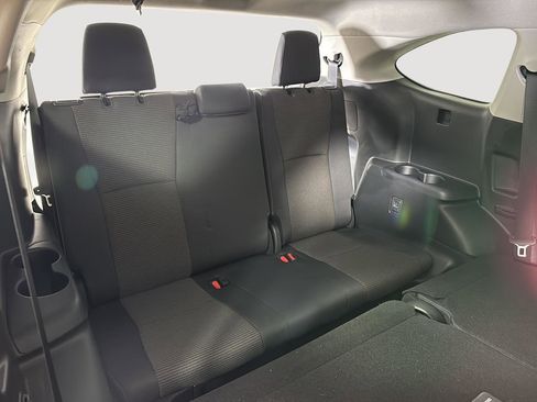 Used 2024 Toyota Highlander LE image 24