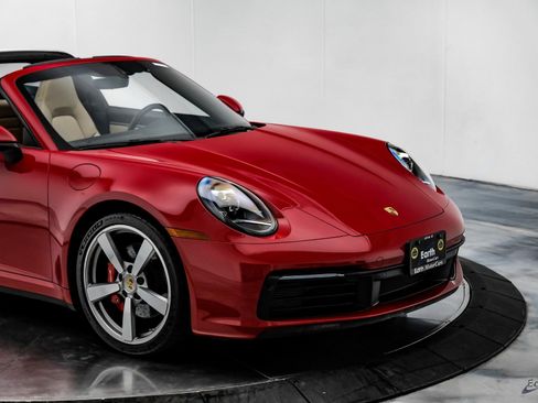 Used 2021 Porsche 911 Targa 4S Heritage Design image 32