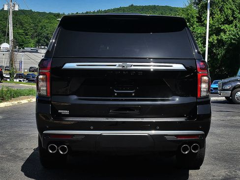 Used 2023 Chevrolet Tahoe High Country AWD/4WD image 7
