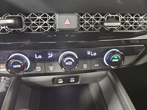 Used 2024 Honda Accord Sport image 32