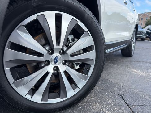 Used 2022 Subaru Ascent Touring AWD/4WD image 5