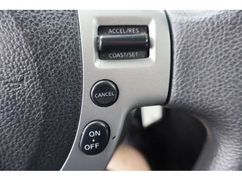 Used 2015 Nissan Rogue S w/ Convenience Package FWD image 13
