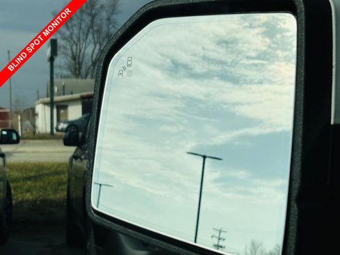 Used 2020 Ford F150 Lariat w/ Trailer Tow Package image 9