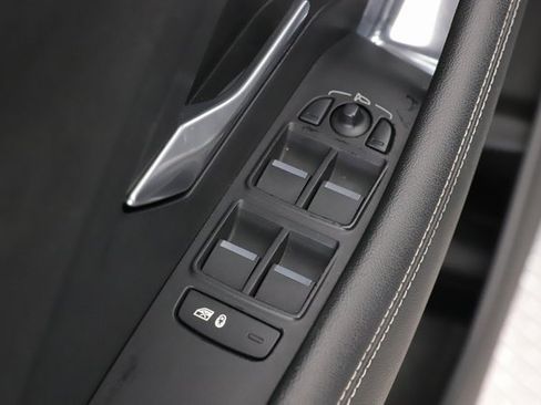 Used 2021 Jaguar E-PACE 300 Sport image 19