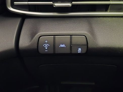 Certified 2023 Hyundai Elantra SEL w/ Convenience Package image 23