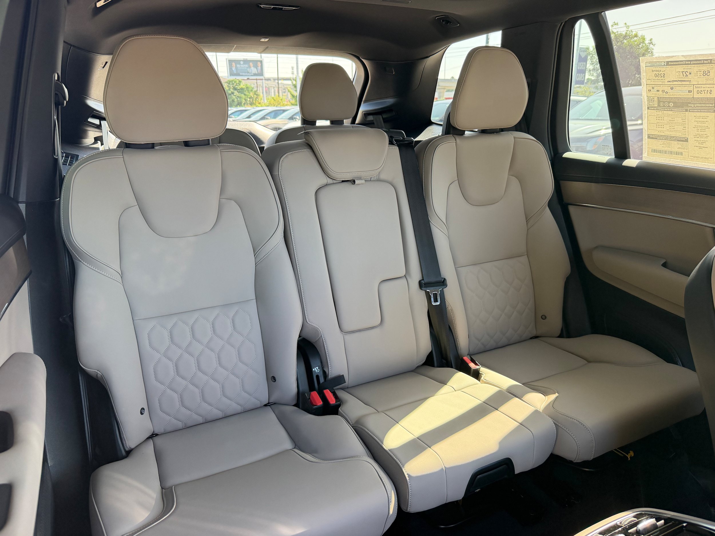 New 2026 Volvo XC90 T8 Plus w/ Protection Package AWD/4WD image 10