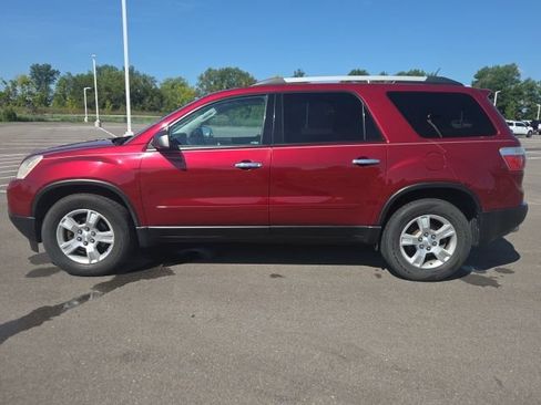 Used 2010 GMC Acadia SLE FWD image 16