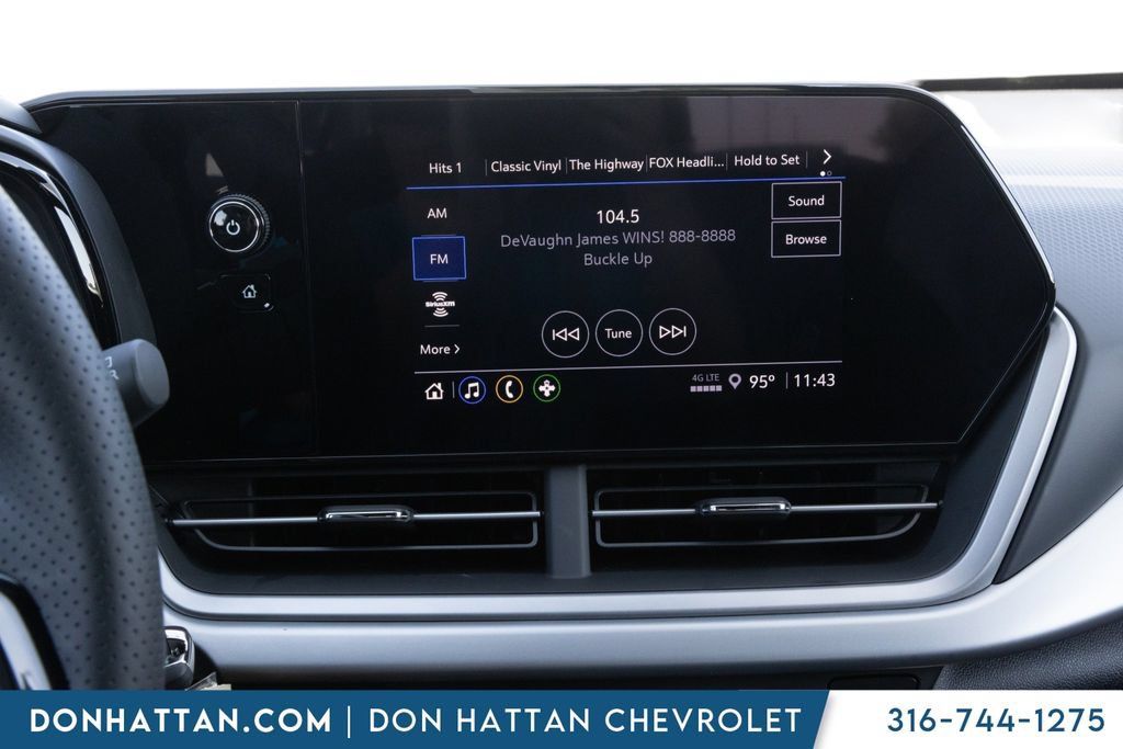 New 2026 Chevrolet Trax RS w/ Sunroof Package FWD image 10