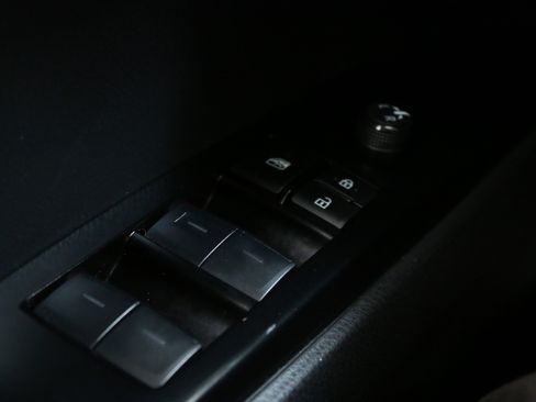 Used 2025 Toyota Camry SE w/ Convenience Package FWD image 19