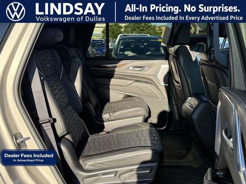 Used 2021 Cadillac Escalade Premium Luxury Platinum w/ Heavy-Duty Trailer Package AWD/4WD image 14