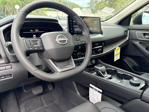 New 2026 Nissan Rogue Platinum w/ Platinum Premium Package AWD/4WD image 32