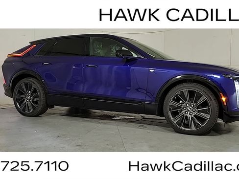 New 2026 Cadillac Lyriq Signature Sport AWD/4WD image 8