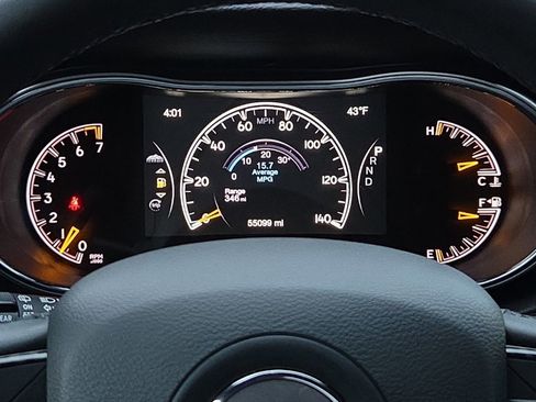 Used 2019 Jeep Grand Cherokee Limited w/ Luxury Group II image 27