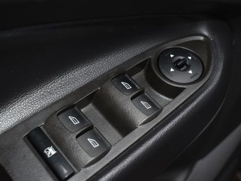 Used 2019 Ford Escape S image 16