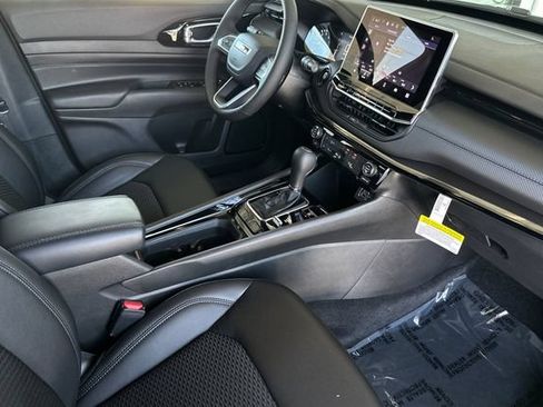 New 2026 Jeep Compass Latitude AWD/4WD image 15